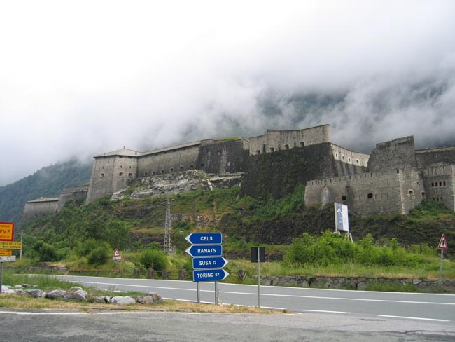 Eixilles, la fortaleza de la máscara de hierro