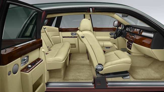 RR_Phantom RHD_interior