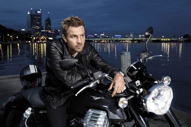 Ewan McGregor con la Moto Guzzi California 1400